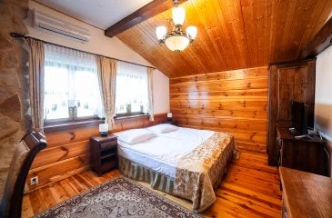 Interno in legno della camera Standard